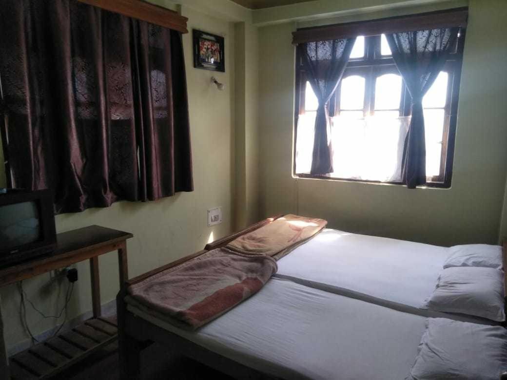Hotel J P Lodge Kalimpong Exteriör bild